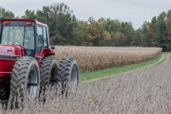 Media Name: selling_the_22_tractors_blog_banner2.jpg